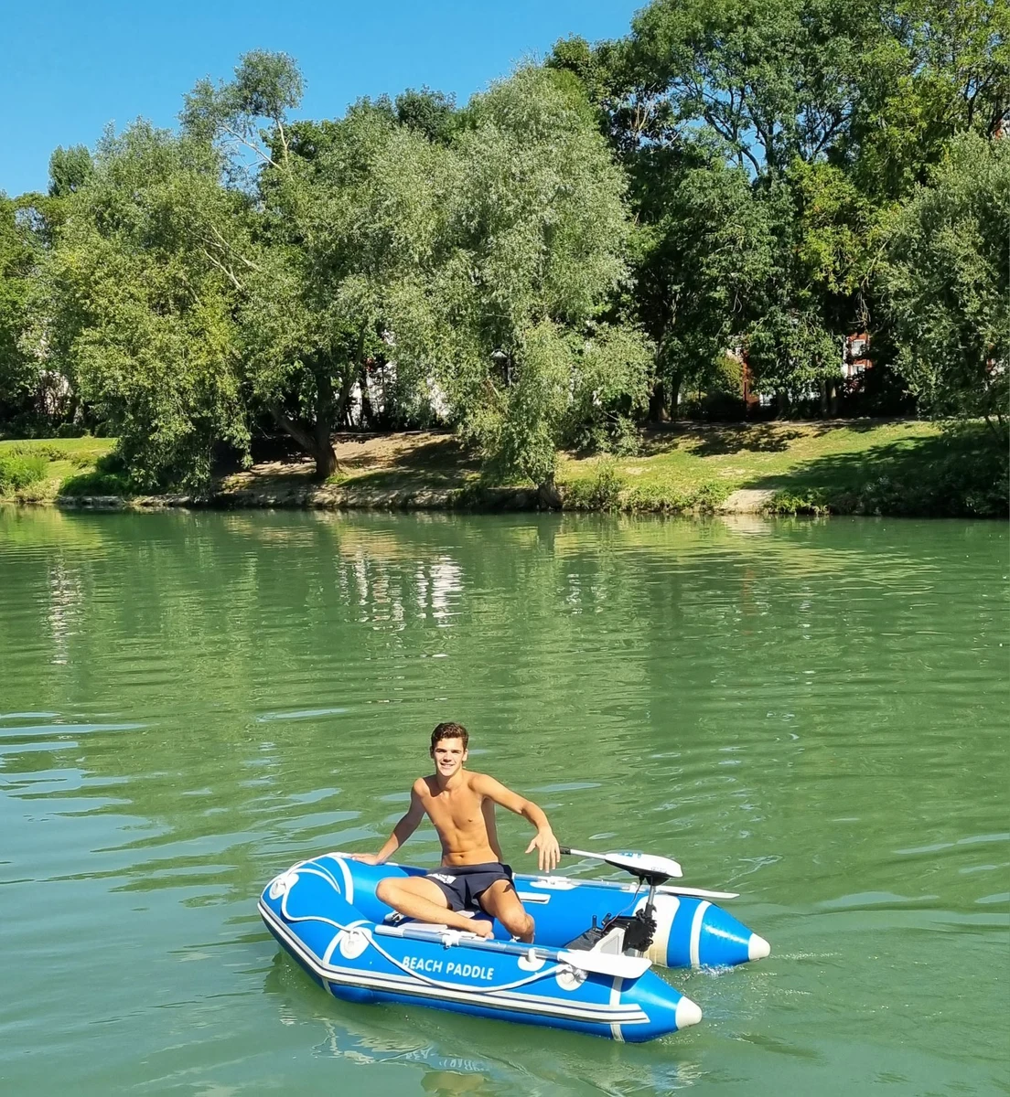 Annexe électrique sur la Marne — base Beach Paddle